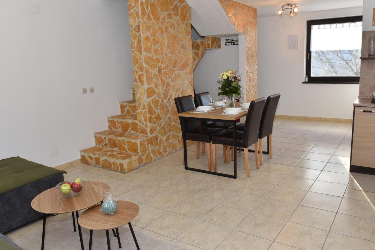 Holiday Home Franky Varazdin Breg Extérieur photo