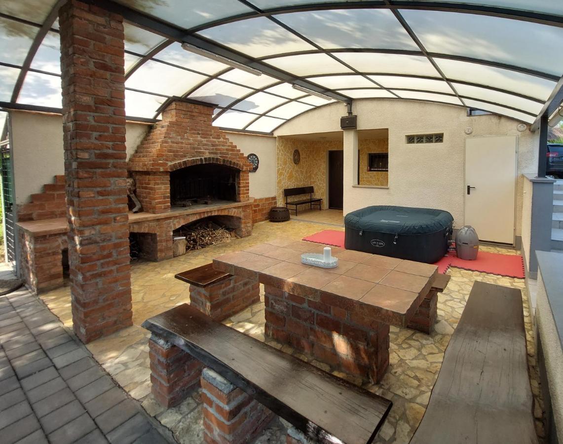 Holiday Home Franky Varazdin Breg Extérieur photo